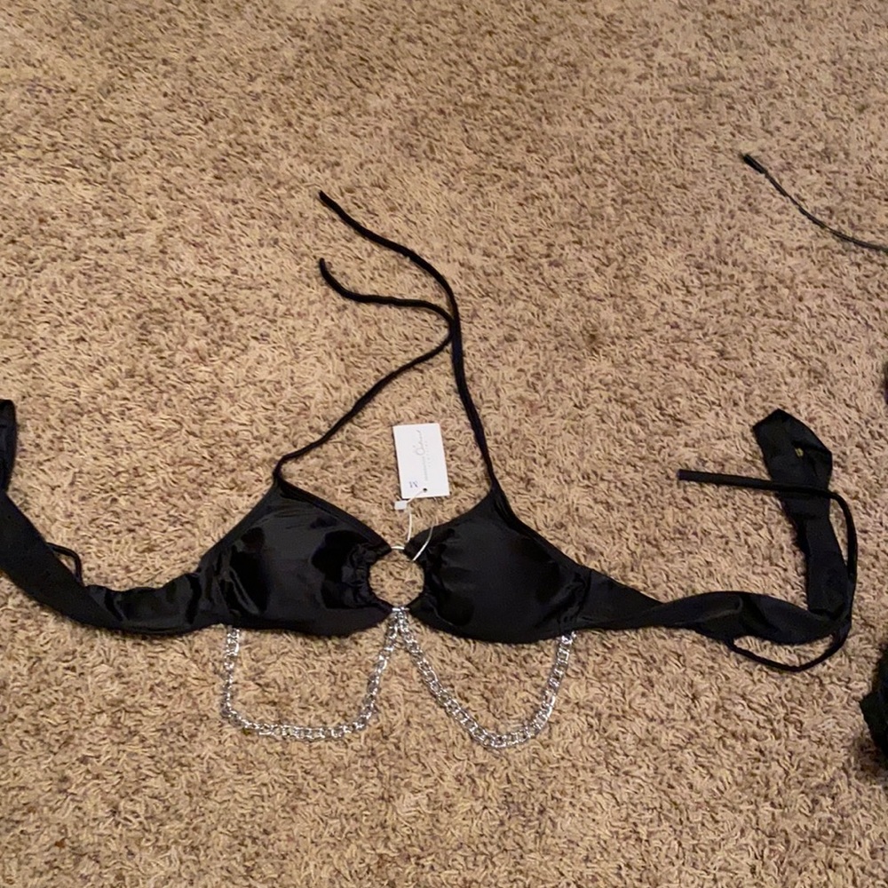 never warn brand new swimsuit top